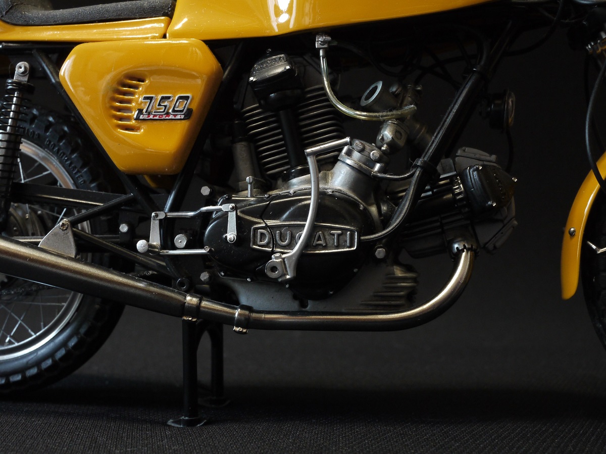 DUCATI 750Sport プロター 1/9 製作（その１） – MOTO MODELLINO